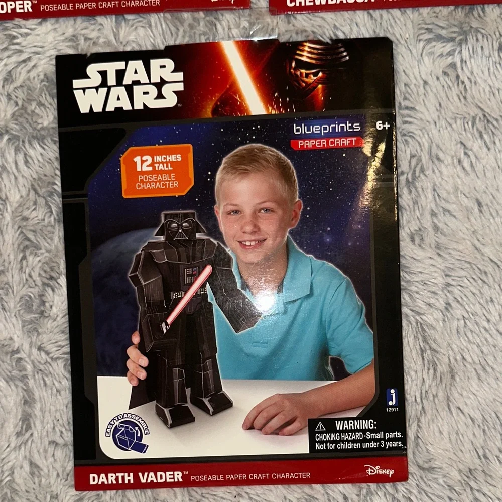 Disney Star Wars Papercraft Set - Stormtrooper, Chewbacca,‎ Darth Vader